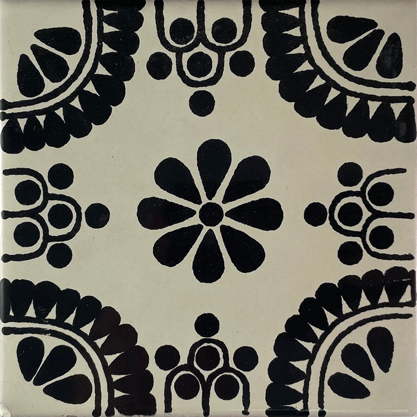 talamex_black_madrid_talavera_mexican_tile